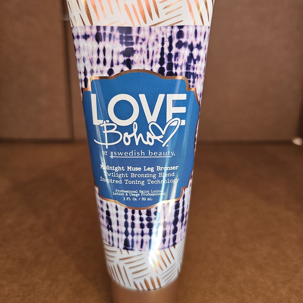 Midnight Muse Leg Bronzer - Blue and Purple